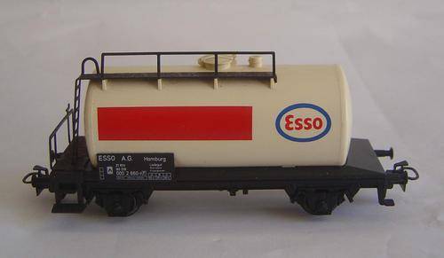 MARKLIN HO Scale - Tank Wagon - ESSO