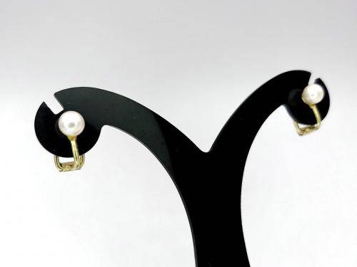 Classic pearl clip-on earrings (9ct gold)