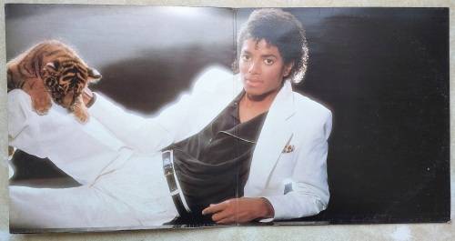 MICHAEL JACKSON - THRILLER