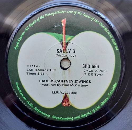 PAUL MCCARTNEY AND WINGS - JUNIOR'S FARM / SALLY G (7" PICTURE SLEEVE 45 RPM)