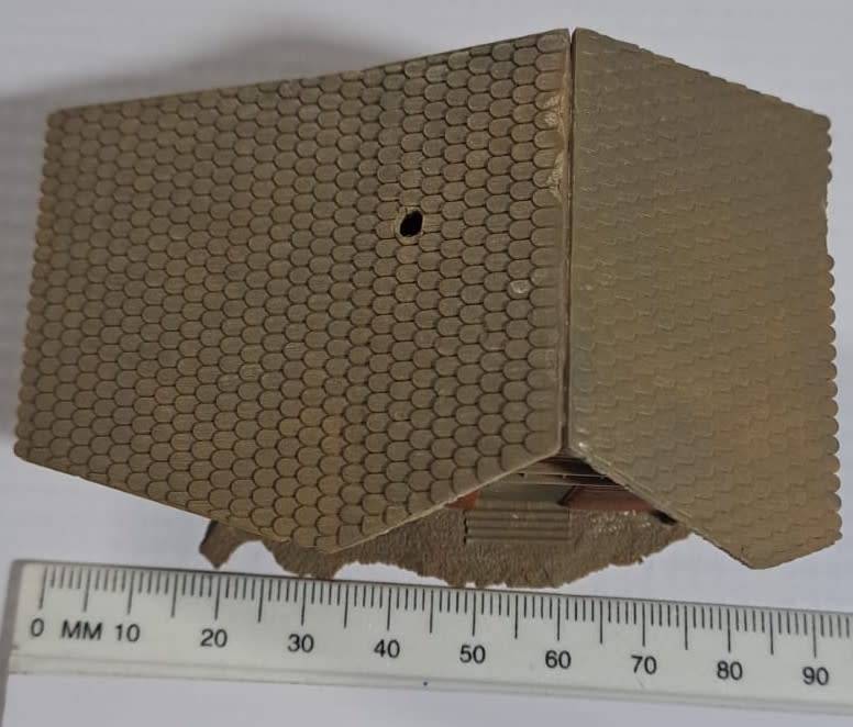 Model Trains HO 1 x Building Very Small Log House