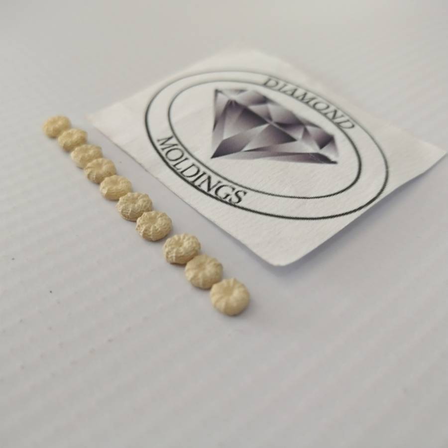 Model Trains HO 1 x Pumpkins Cream small x10 pack - 9mm diameter x 4mm