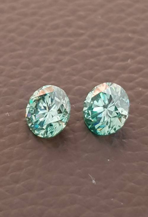 2 x Moissanite Fancy Green Round Cut 2..38ct TCW 4.76