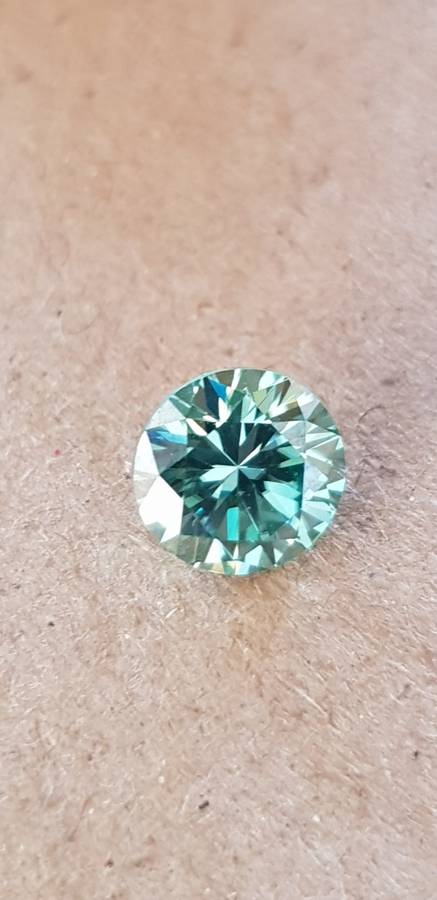 1.28 ct   Moissanite Green Round Excellent Cut VVS