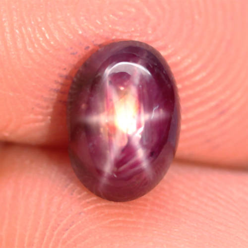2.81Ct. Star Ruby  Oval Cabochon Purplish Red 6 Rays Amazing Natural