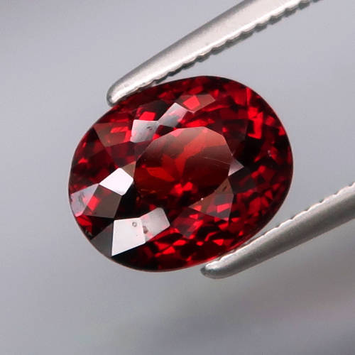2.40Ct. Red Spessartite Garnet Africa Outstanding Color & Full Fire! Natural