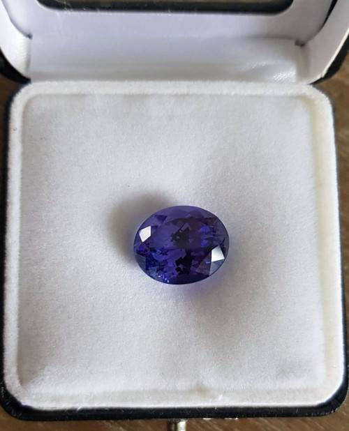11.66Ct. Tanzanite Oval  Bluish Violet **Certified**Very Good Color! Natural