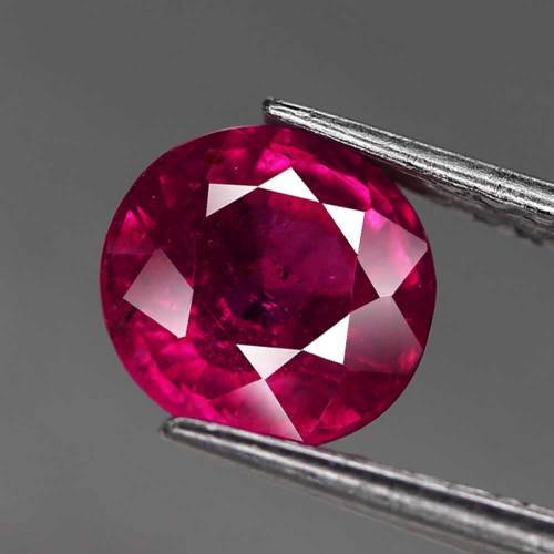 2.36Ct. Ruby Pinkish Red Oval Gem Good Quality Good Sparking! Natural