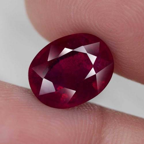 5.83Ct. Ruby  Oval Facet Blood Red Sparkling & Good Colour! Madagascar