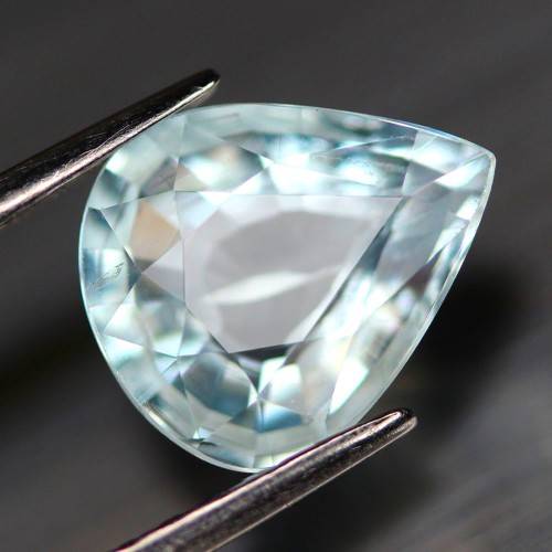 2.25Ct.  Aquamarine Sky Blue Pear  Precious Gem Ravishing Colour! Natural