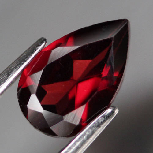 1.09Ct.  Spessartine Garnet Red Pear Namibia Good Quality & Gem Sparkling Natural