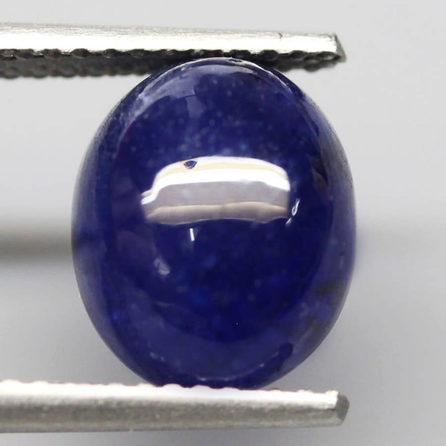 5Ct.  Sapphire Cornflower Blue Oval Cabochon Natural
