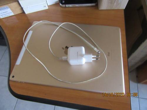 APPLE IPAD PRO 12.9 GOLD COLOR 128 GB WIFI ONLY