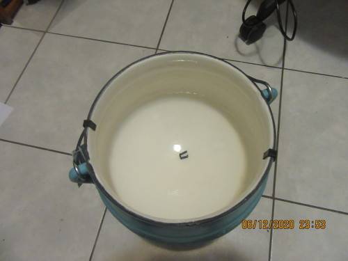 POTJIE N0 3 ENAMEL COATING 26CM BUSHBABY