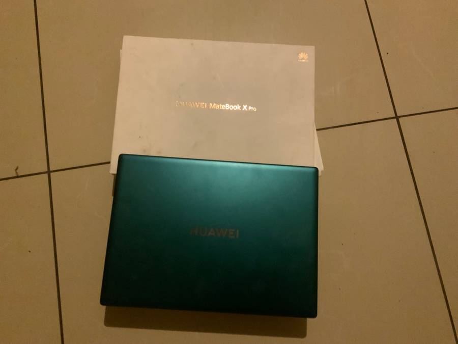 HUAWEI MATE BOOK  X PRO  1 TB  16 GB