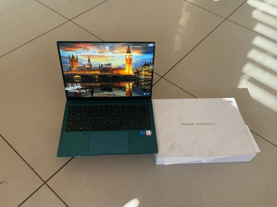 HUAWEI MATE BOOK  X PRO  1 TB  16 GB