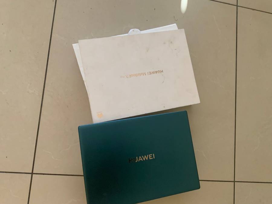 HUAWEI MATE BOOK  X PRO  1 TB  16 GB