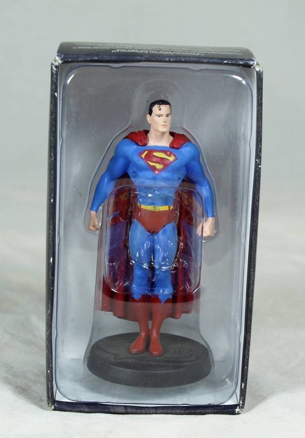 DC COMICS - LEAD HAND PAINTED ACTION FIGURE - SUPERMAN -BID NOW!!!!