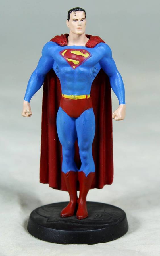 DC COMICS - LEAD HAND PAINTED ACTION FIGURE - SUPERMAN -BID NOW!!!!