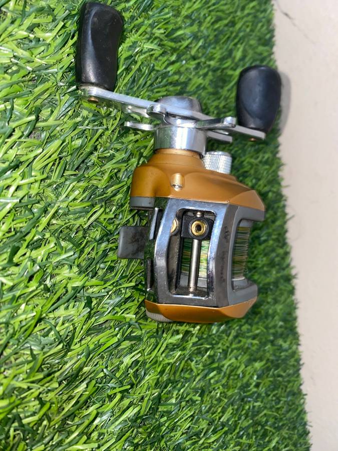 Shakespeare Dimension baitcaster