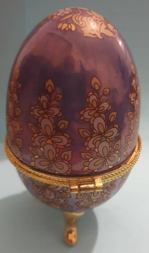 Beautiful lilac and gold egg box.