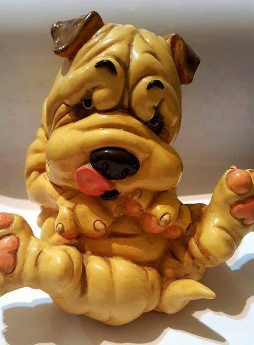 Very cute and unique Sharpei (dog) money box in excellent condition