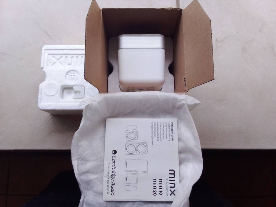 Minx Satellites - Min10 (1 x White)