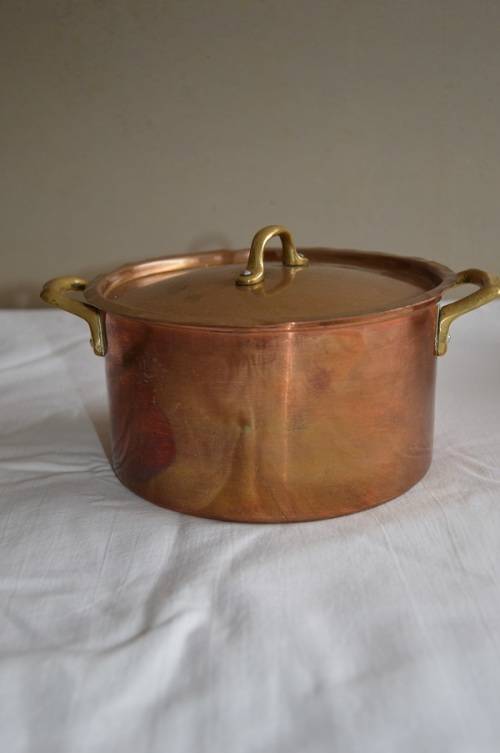 OLD FUNCTIONAL COPPER COOKING POT