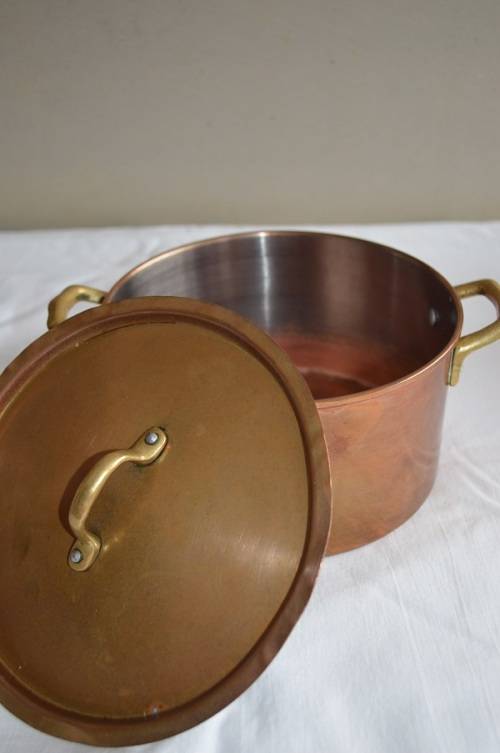 OLD FUNCTIONAL COPPER COOKING POT