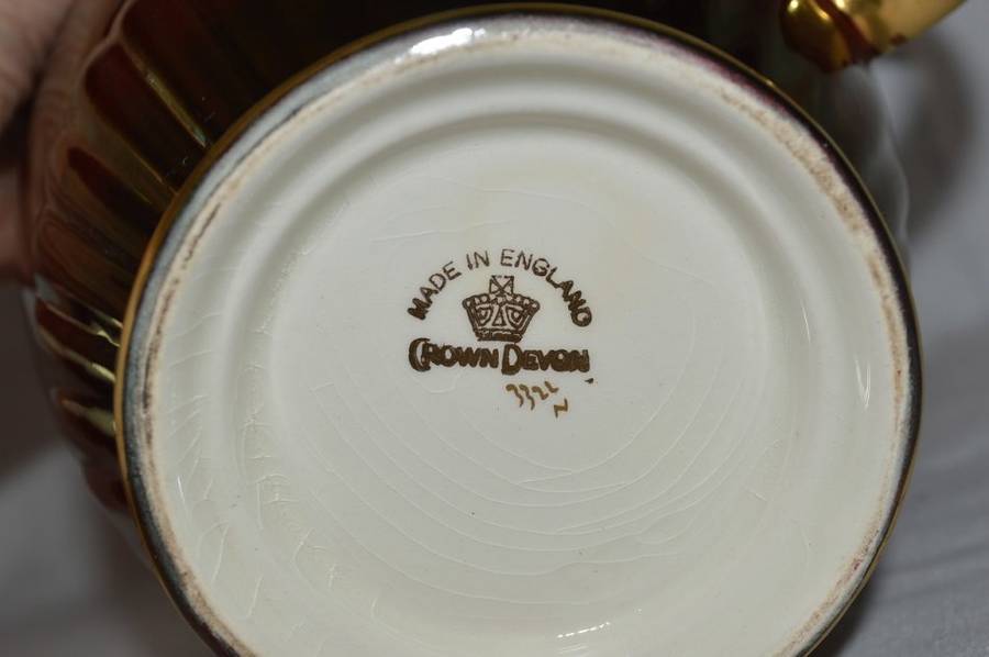 stunning Crown Devon Lusture Jug