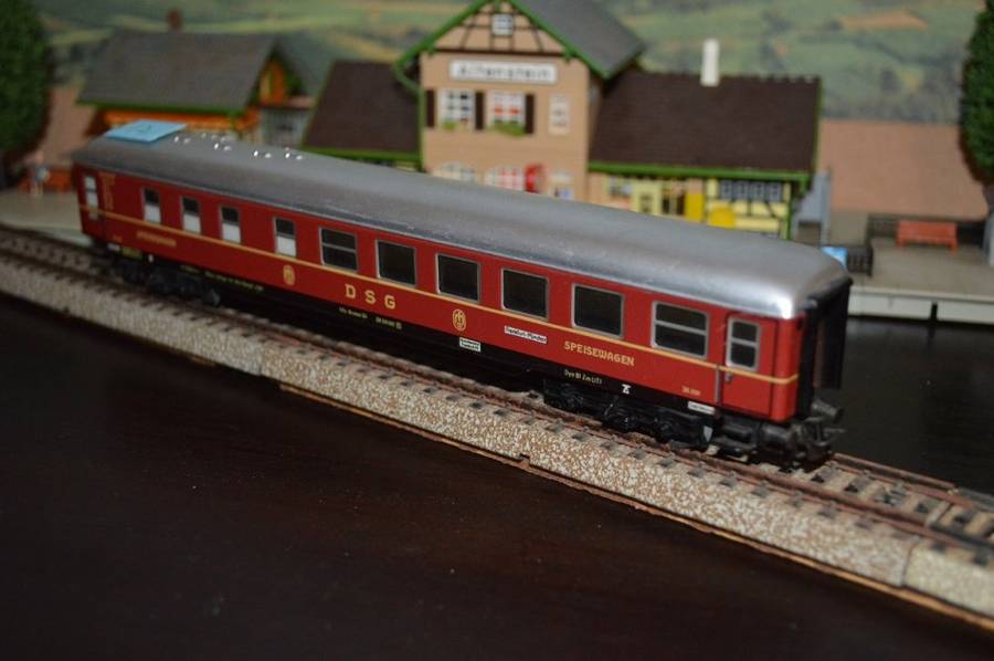 Marklin HO 4024 DSG Dining car with lights