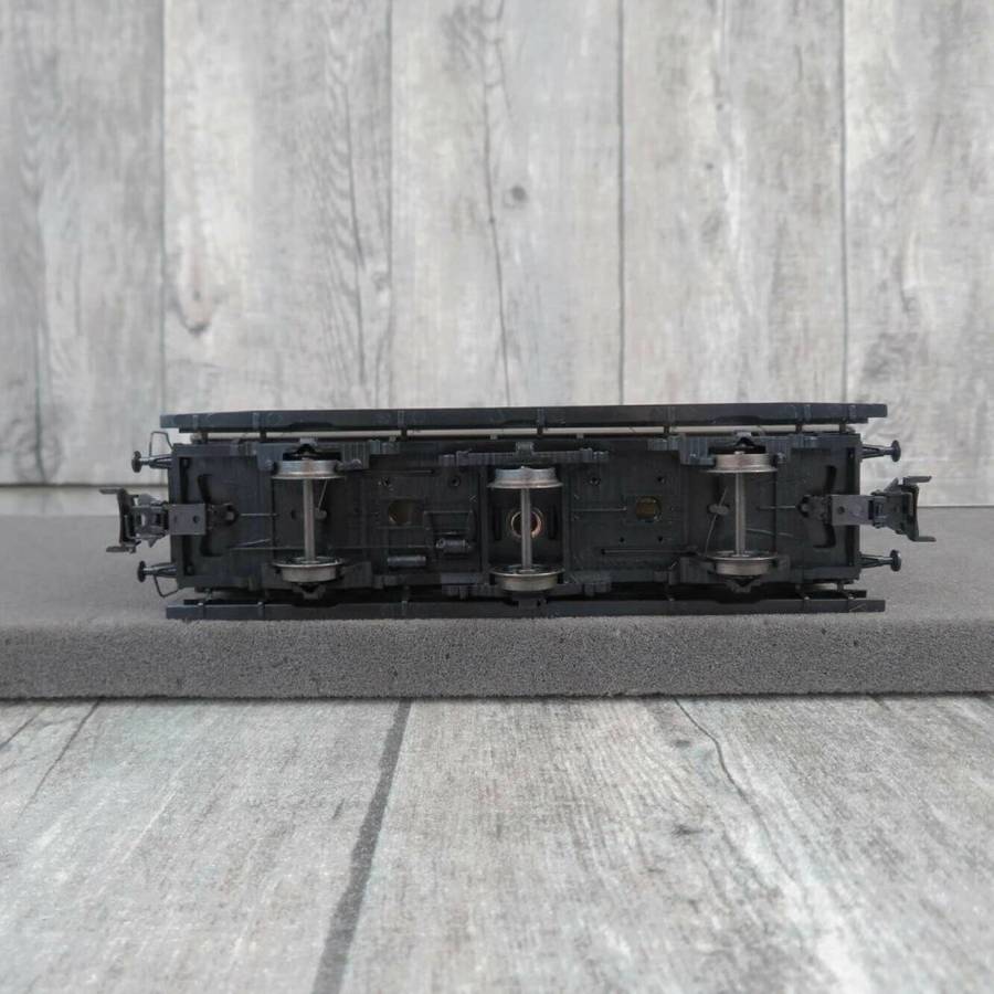 Marklin HO 4206 cl 1 compartment car