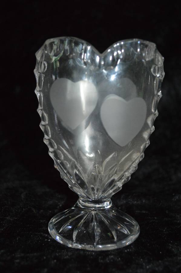 very cute 13cm heart vase chrystal
