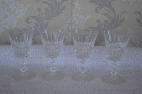 4 exquisite chrystal sherry glassed