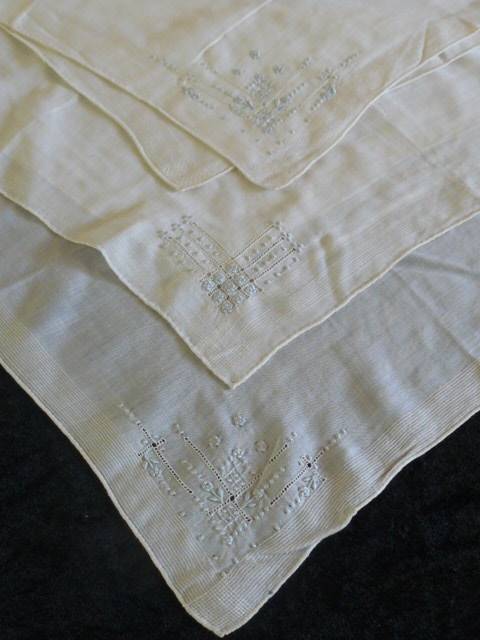 VINTAGE VERY FINE COTTON HANKIES