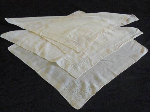 VINTAGE VERY FINE COTTON HANKIES
