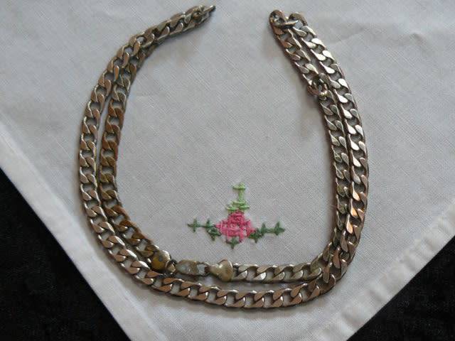 SILVER TONED CHAIN NICE PATTERN 55 CM LONG