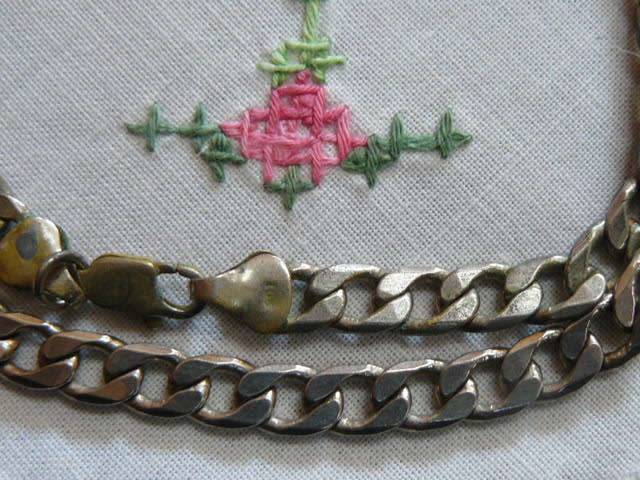 SILVER TONED CHAIN NICE PATTERN 55 CM LONG