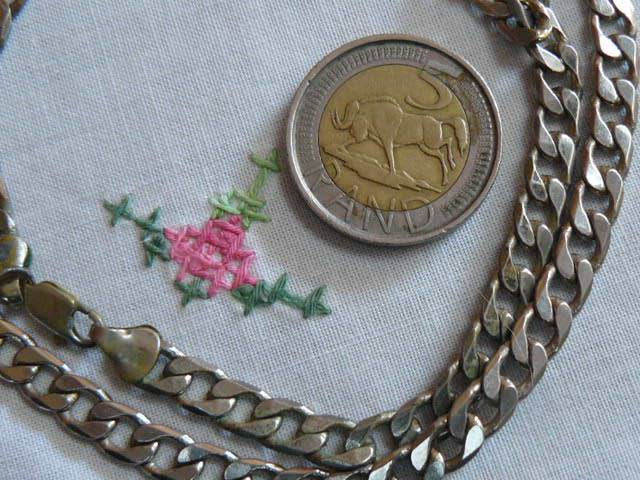 SILVER TONED CHAIN NICE PATTERN 55 CM LONG
