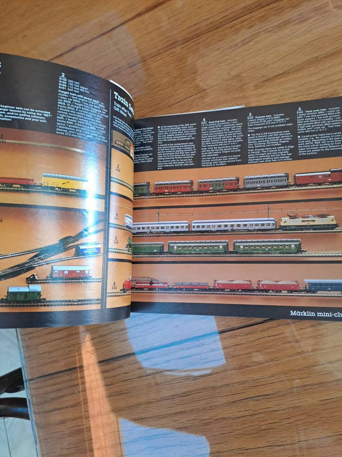 Old timer Marklin catalogue 1982/83E with price list