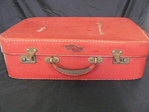 ATLANTA FITE RED SUIT CASE