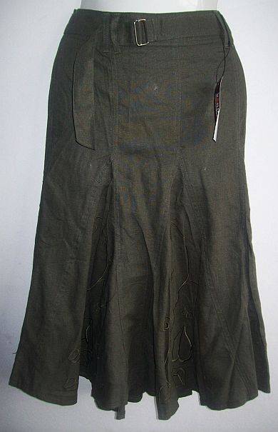 lovely belted skirt. size 32/34