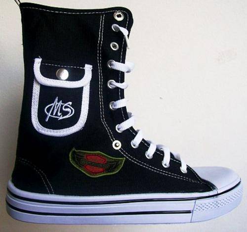 Canvas Shoes. Size 9