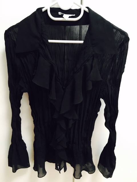 Slim Style Fashion Cool Queenspark Ladies Black Silk Size 10 Pleated Shirt With Flare Sleeve