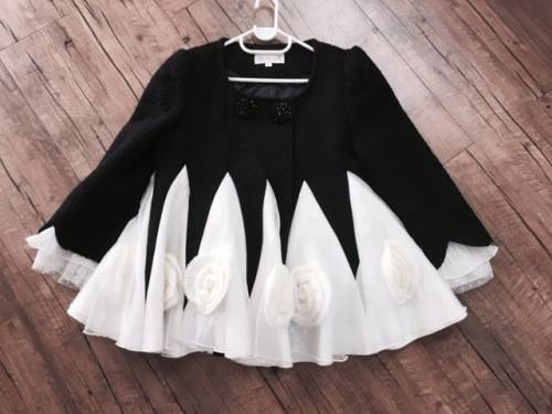 Top Quality Unique Style Black Woolen Warm White Lace Classic Flower Beading Winter Coat/Jacket