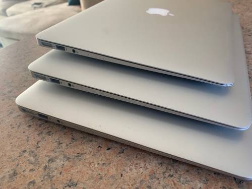Macbook Air 13-inch 2015 - Intel Core i5 - 256GB - Preowned - Grade A ~ Like New ~ FREE Shipping