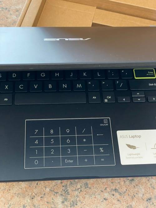 Asus E410M - Intel - 4GB RAM - SSD LAPTOP ~Brand New ~FREE Shipping