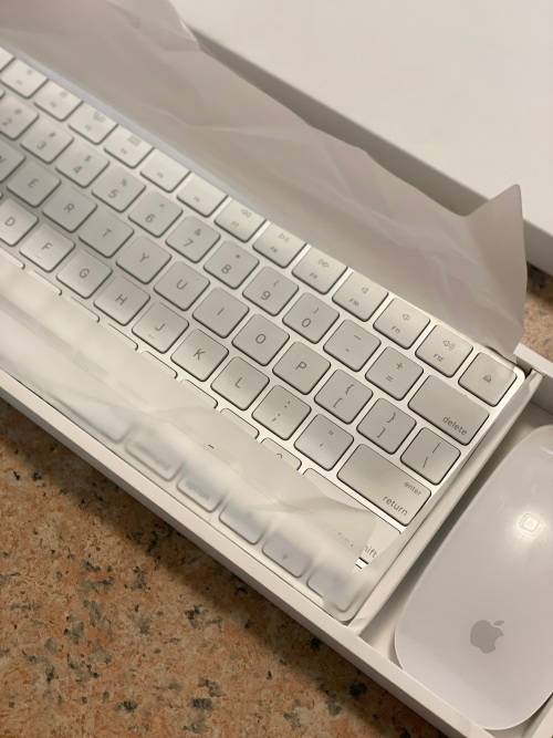 Apple Magic Mouse 2 & Keyboard 2 - Rechargeable ~ Like New ~ FREE Shipping