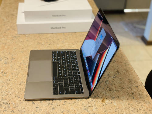 Apple Macbook Pro 13-inch 2017 Model Retina Display - Intel Core i5 - 8GB RAM - 128GB SSD - Preowned