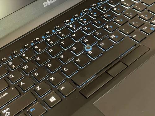 Dell Latitude E7470 Laptop - Intel Core i5 - 8GB RAM - 256GB SSD ~Grade A ~FREE 64GB Memory Stick